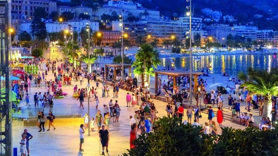 Monaco # Menton - 4 Persons - Hypercenter - Private Parking - Full Renovated - Clim - Fast Wifi - Beach And Sun Εξωτερικό φωτογραφία