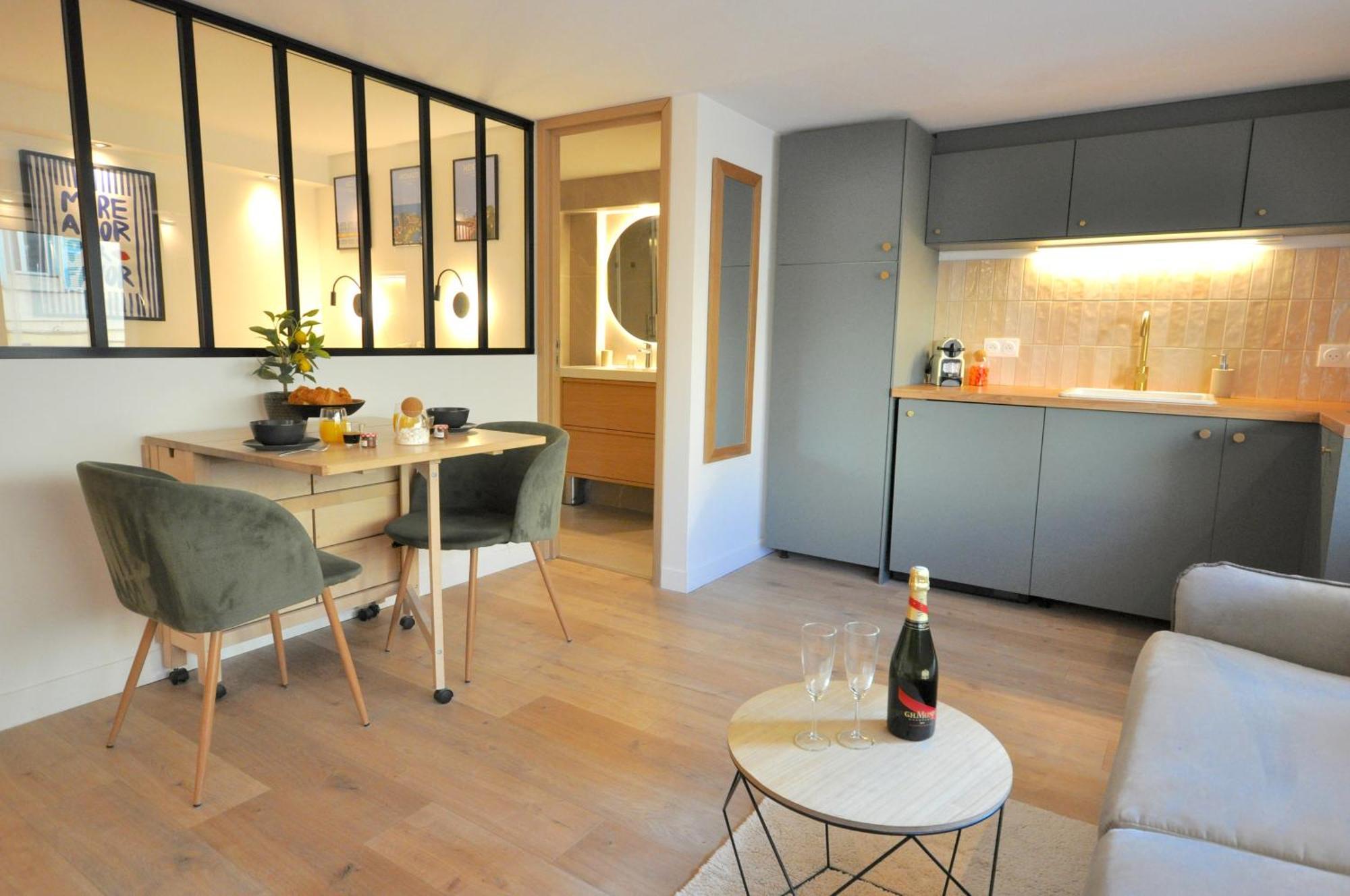 Monaco # Menton - 4 Persons - Hypercenter - Private Parking - Full Renovated - Clim - Fast Wifi - Beach And Sun Εξωτερικό φωτογραφία