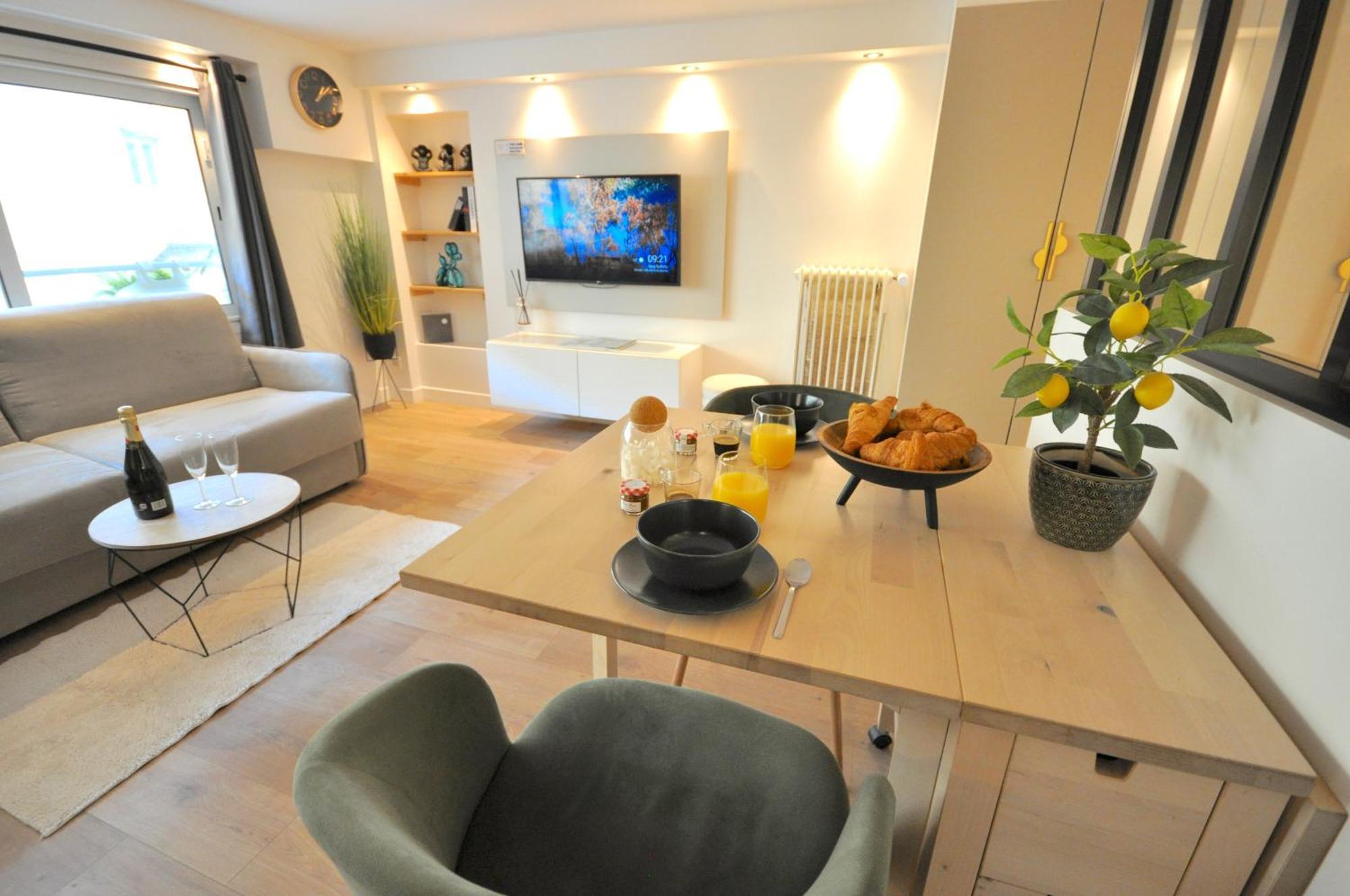 Monaco # Menton - 4 Persons - Hypercenter - Private Parking - Full Renovated - Clim - Fast Wifi - Beach And Sun Εξωτερικό φωτογραφία