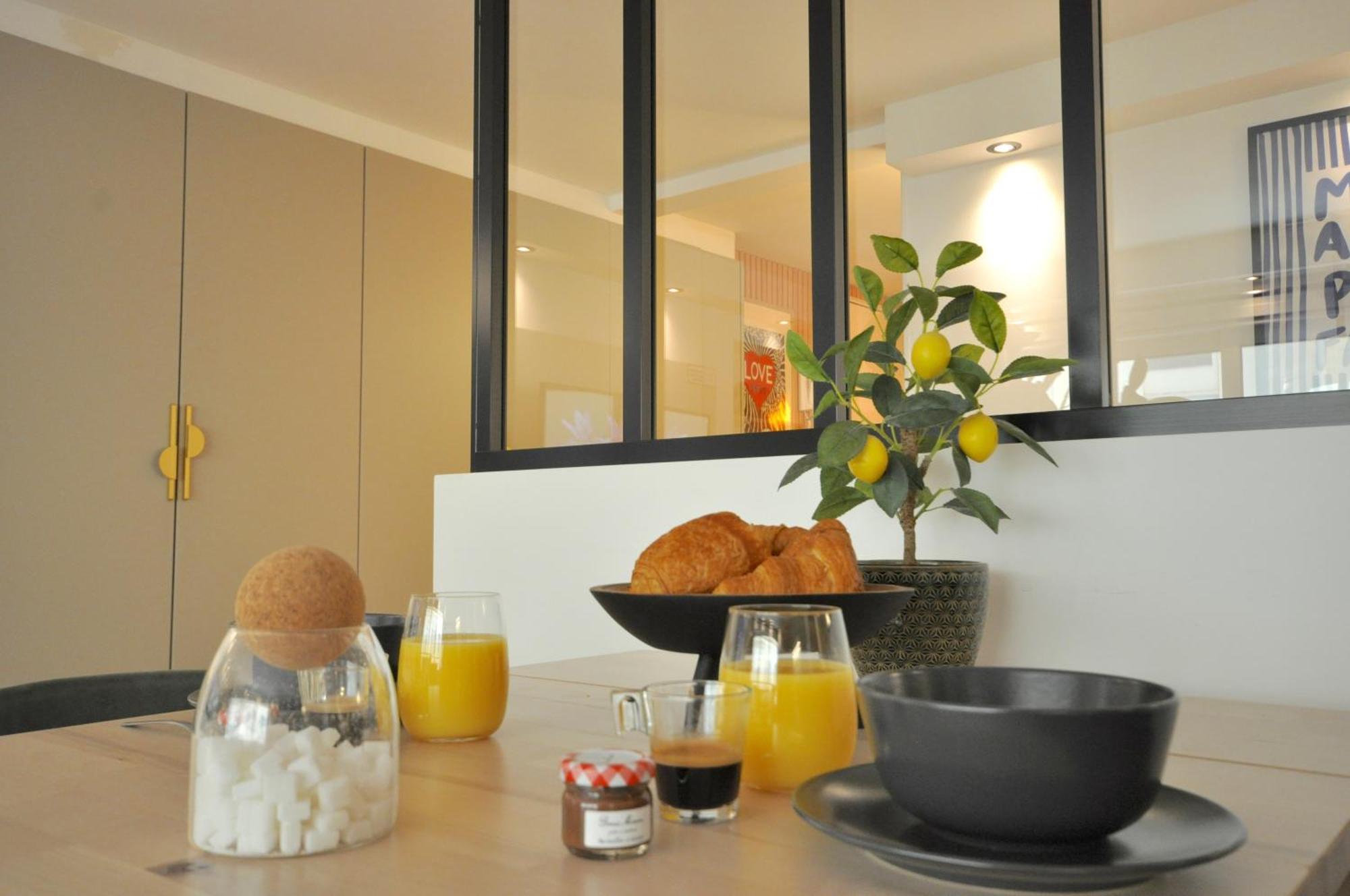Monaco # Menton - 4 Persons - Hypercenter - Private Parking - Full Renovated - Clim - Fast Wifi - Beach And Sun Εξωτερικό φωτογραφία